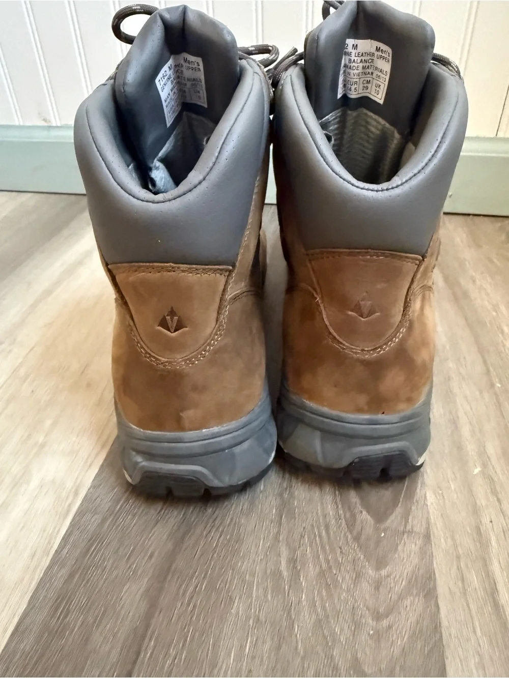 Vasque St. Elias Goretex Hiking Boot Men's 11